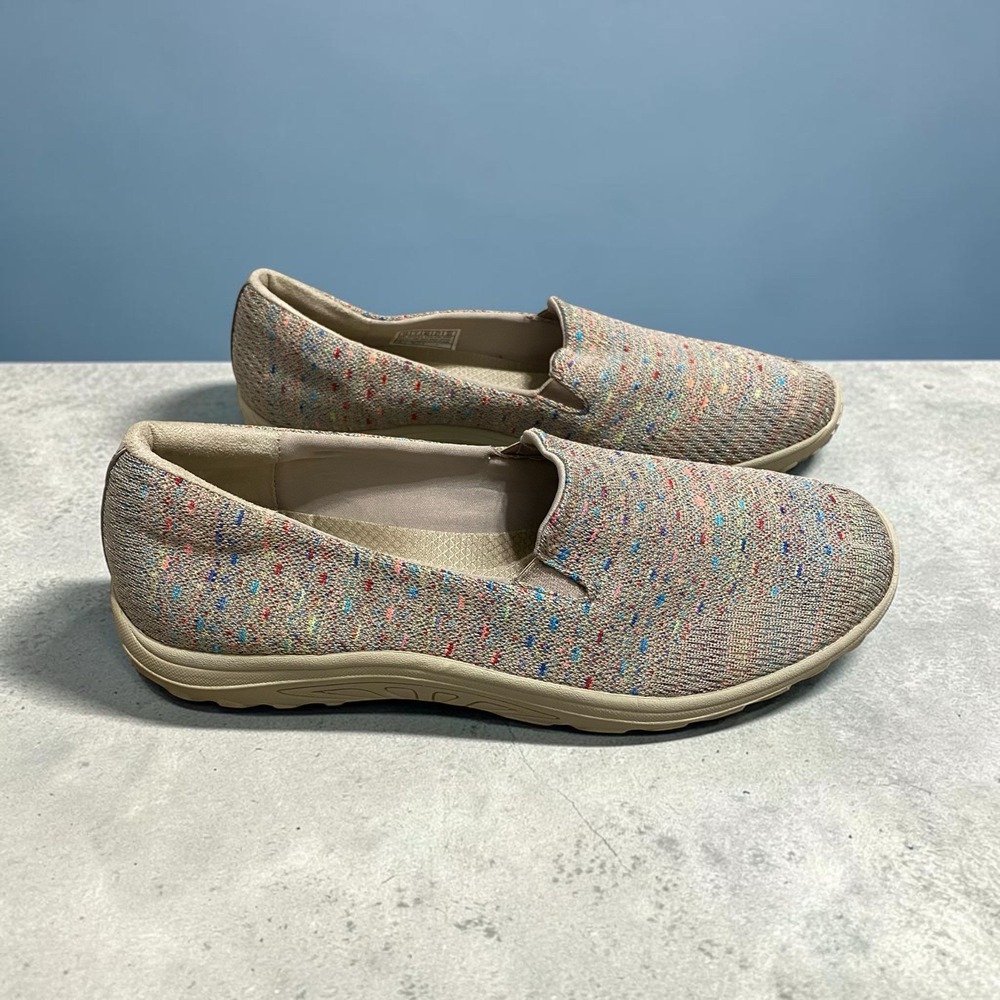 Skechers Reggae Slip On Flats Sz 10 EU 40 Taupe Relaxed Fit  Air Cooled Walking